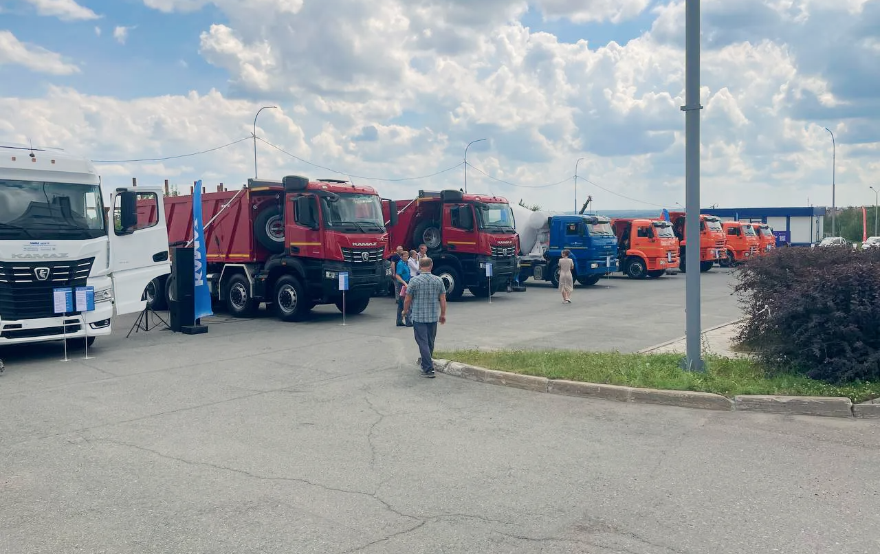 Изображение к статье ««Русбизнесавто» побывал на Дне клиента и поставщика «КАМАЗ» в Томске»