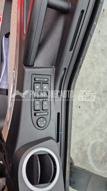 Купить КМУ HOWO T5G (6*4, 330л.с., Евро-5) + SOOSAN SCS746L верх.упр. + борт сталь 6,6м. СПМ в компании Русбизнесавто - изображение 9