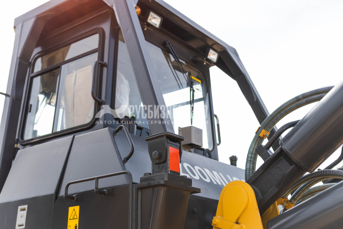 Купить Бульдозер гусеничный ZOOMLION ZD320-3 (ROPS/FOPS, кондиционер, гусеница 560мм, однозубый рыхлитель) в компании Русбизнесавто - изображение 4