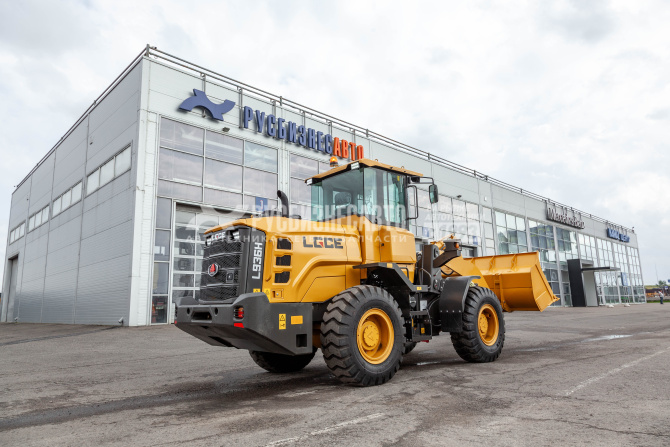 Купить Погрузчик фронтальный LGCE L936H (ковш 2,3 м стандартный, доп. линия) в компании Русбизнесавто - изображение 0
