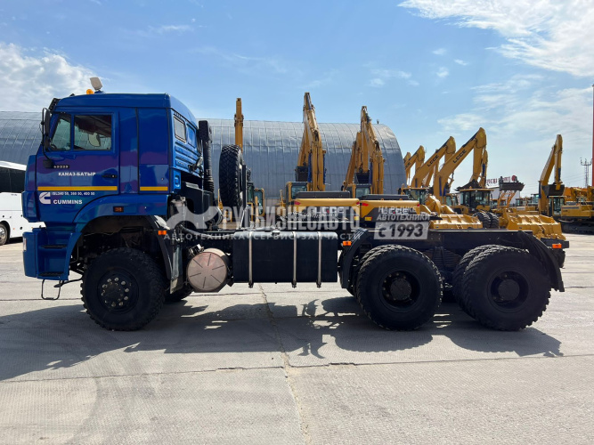 Купить КАМАЗ 65225-RT седельный тягач б/у (2022 г., 16 647 км.) в компании Русбизнесавто - изображение 4