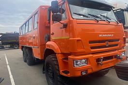 Вахтовый автобус 4208-030-66  на базе шасси КАМАЗ 5350-3061-66
