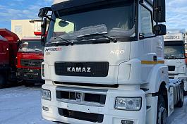 КАМАЗ 5490-DC (МКПП) седельный тягач б/у (2019 г., 57 238 км.)