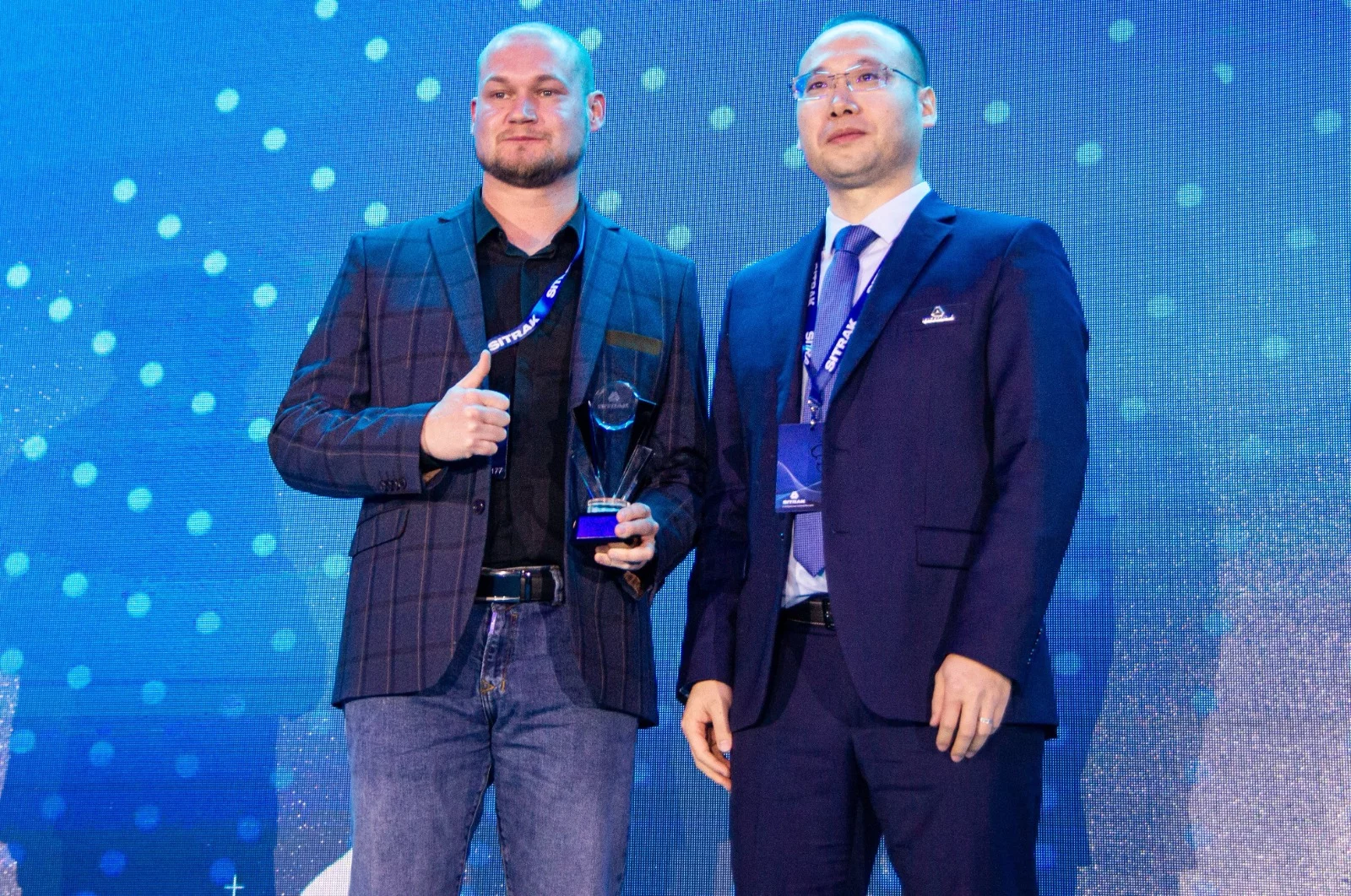 Изображение к статье «Русбизнесавто - лучший дилер марки SINOTRUK по послепродажному обслуживанию в России 2023 г.»